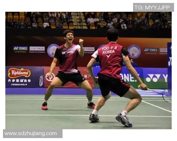 南京羽毛球队比赛经验深度对比分析与其他球队的差异探讨 南京羽毛球队比赛经验深度对比分析与其他球队的差异探讨