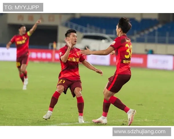 成都篮球队以91分领跑城市联赛积分榜展现强劲实力