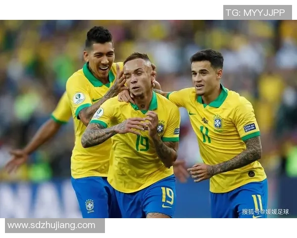 足球巨星的肌肉儿子如何在运动界崭露头角成为新一代偶像