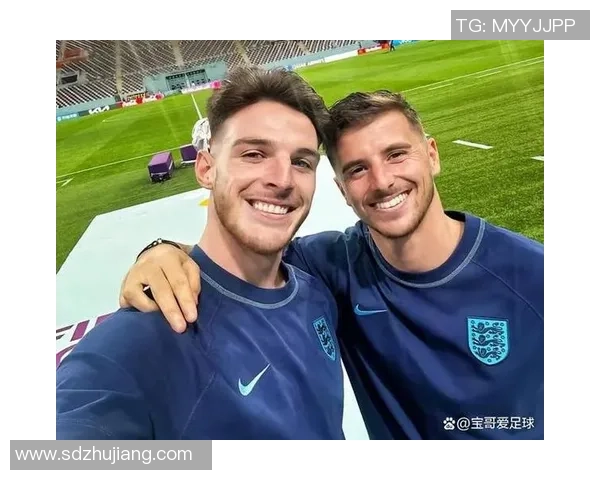 足球明星帅气对比视频揭示他们的魅力与风采谁才是球场上的颜值担当 足球明星帅气对比视频揭示他们的魅力与风采谁才是球场上的颜值担当