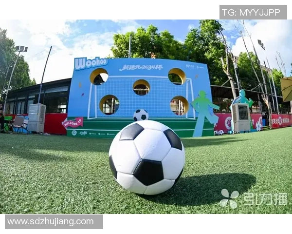 通过眼神识别足球明星的趣味挑战活动邀你一同参与体验精彩瞬间